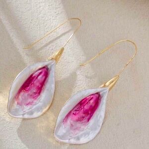 Pink Flower Drop Earrings